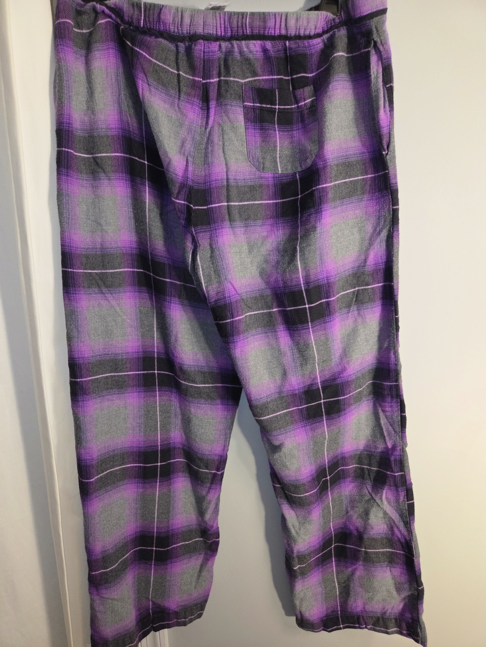 DKNY Purple and Gray Plaid  Sleep Pants - Picture 2 of 4